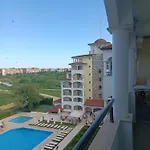 One-room Boutique At Sunrise Appart hôtel Obzor
